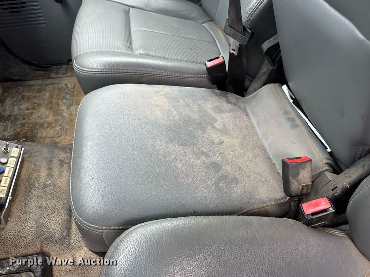 image for item DV4173 2011 Ford F550 XL utility / service truck