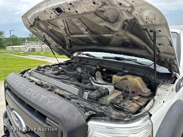 image for item DV4173 2011 Ford F550 XL utility / service truck