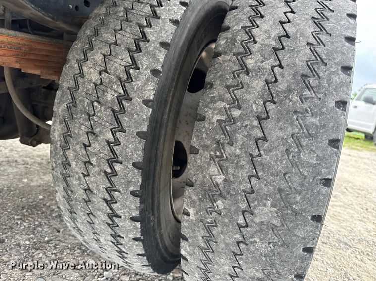 image for item DV4173 2011 Ford F550 XL utility / service truck