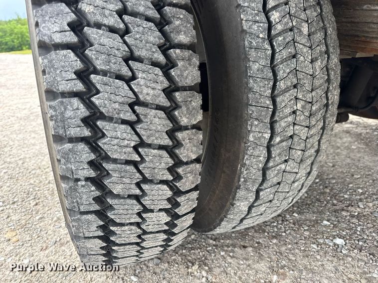 image for item DV4173 2011 Ford F550 XL utility / service truck