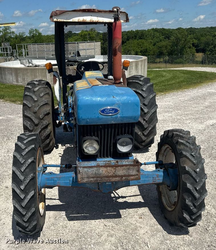 image for item DV4177 Ford 5030 MFWD tractor