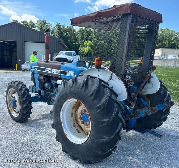 image for item DV4177 Ford 5030 MFWD tractor