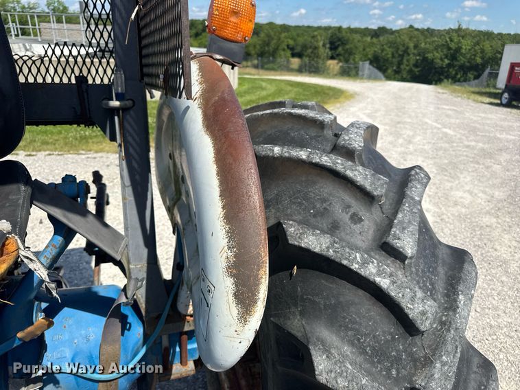 image for item DV4177 Ford 5030 MFWD tractor