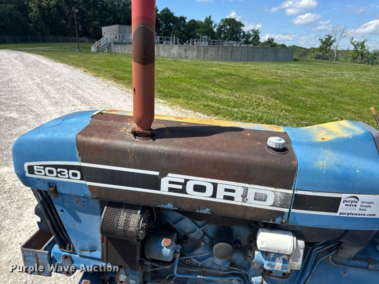 image for item DV4177 Ford 5030 MFWD tractor