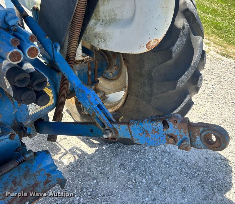 image for item DV4177 Ford 5030 MFWD tractor