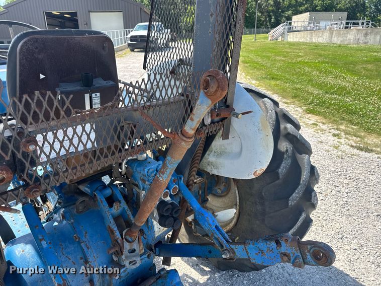 image for item DV4177 Ford 5030 MFWD tractor