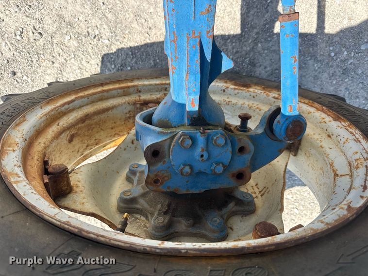 image for item DV4177 Ford 5030 MFWD tractor