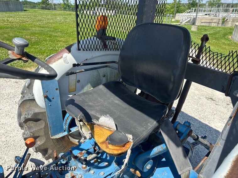 image for item DV4177 Ford 5030 MFWD tractor