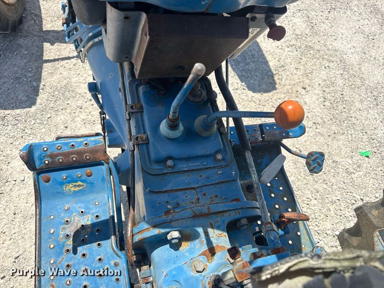 image for item DV4177 Ford 5030 MFWD tractor