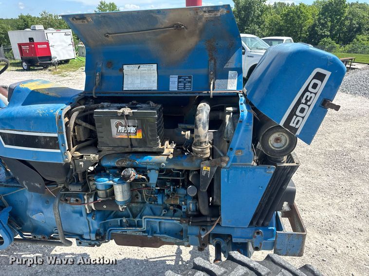 image for item DV4177 Ford 5030 MFWD tractor