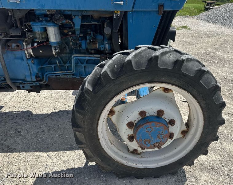 image for item DV4177 Ford 5030 MFWD tractor