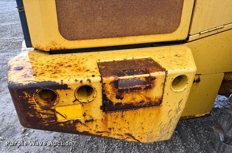 image for item DV4179 2005 John Deere 444J wheel loader