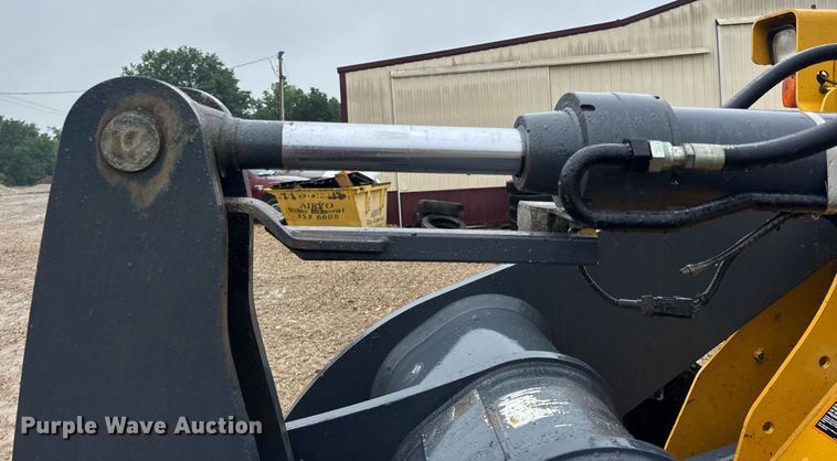 image for item DV4179 2005 John Deere 444J wheel loader