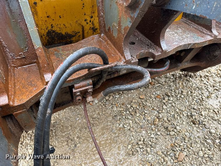 image for item DV4179 2005 John Deere 444J wheel loader