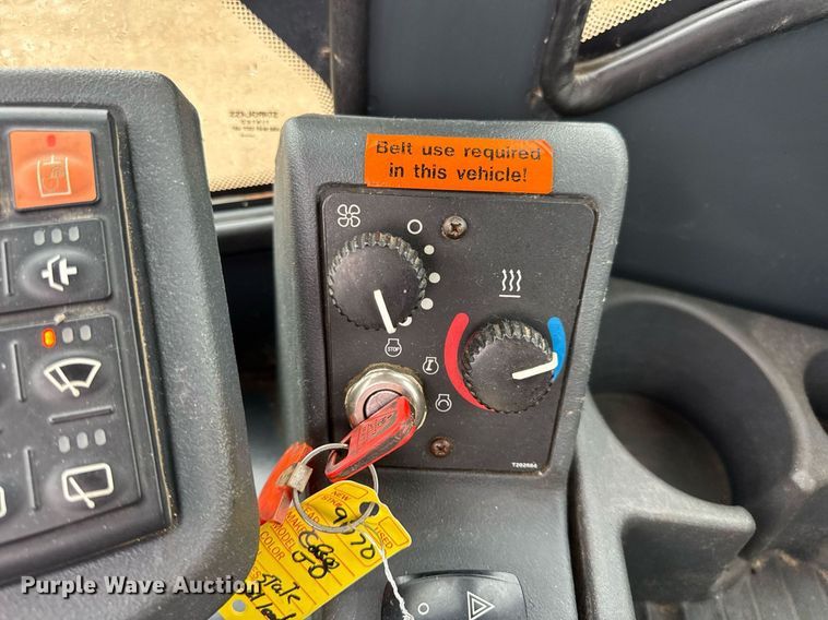 image for item DV4179 2005 John Deere 444J wheel loader