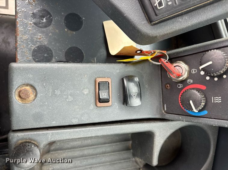 image for item DV4179 2005 John Deere 444J wheel loader