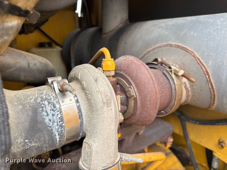 image for item DV4179 2005 John Deere 444J wheel loader