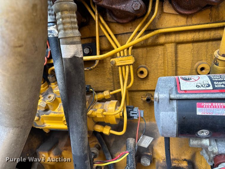 image for item DV4179 2005 John Deere 444J wheel loader