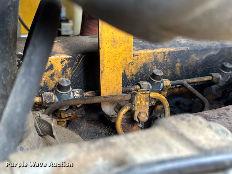 image for item DV4179 2005 John Deere 444J wheel loader