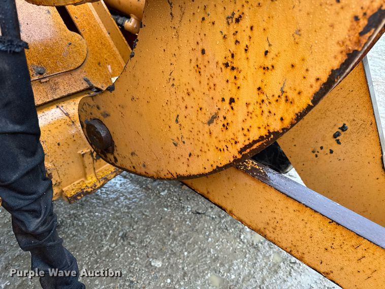image for item DV4180 2011 Case 621E wheel loader