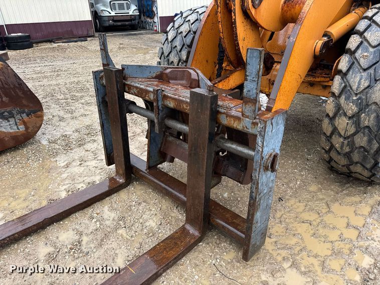 image for item DV4180 2011 Case 621E wheel loader