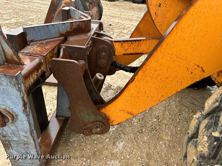 image for item DV4180 2011 Case 621E wheel loader