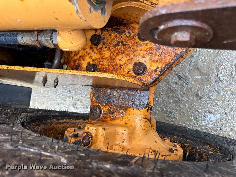 image for item DV4180 2011 Case 621E wheel loader