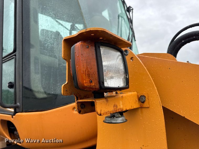 image for item DV4180 2011 Case 621E wheel loader