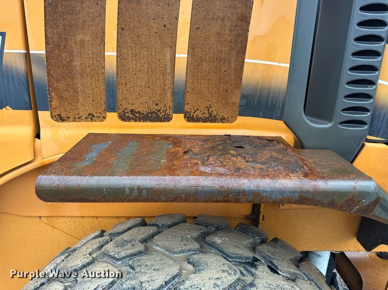 image for item DV4180 2011 Case 621E wheel loader