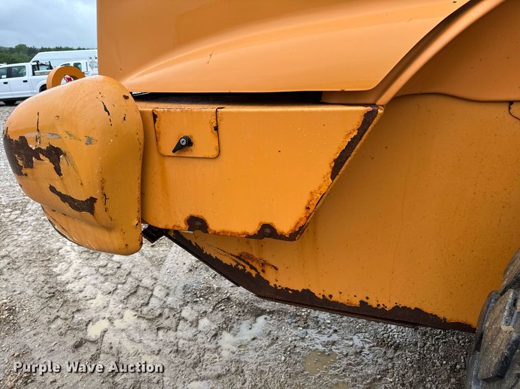image for item DV4180 2011 Case 621E wheel loader