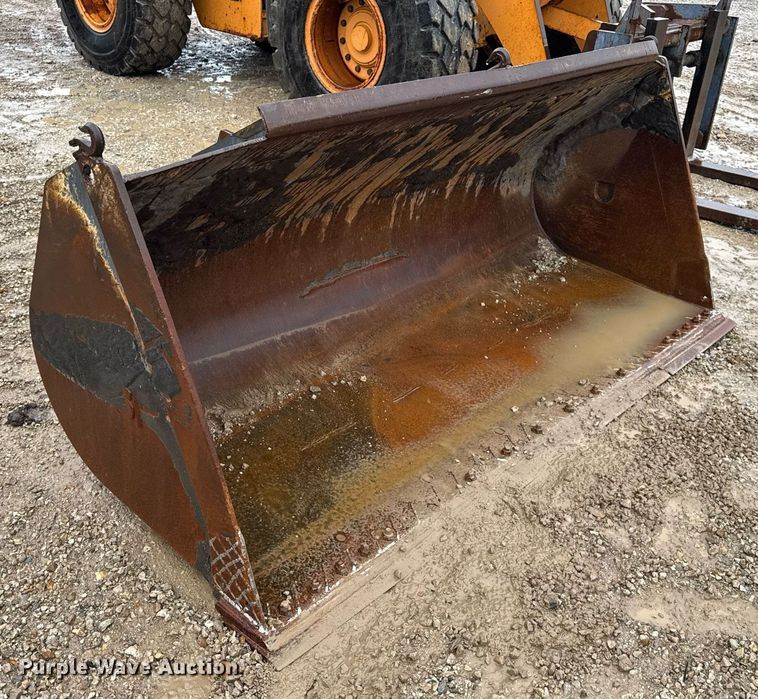 image for item DV4180 2011 Case 621E wheel loader