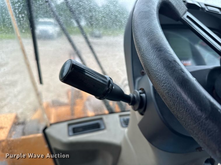 image for item DV4180 2011 Case 621E wheel loader