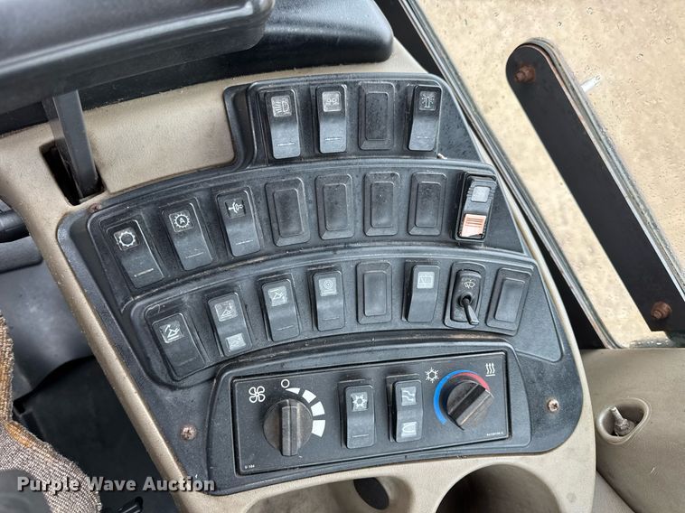 image for item DV4180 2011 Case 621E wheel loader