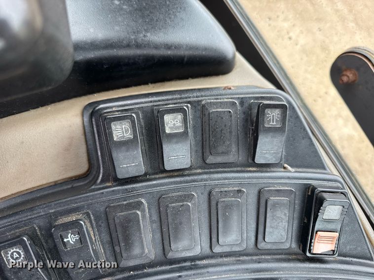 image for item DV4180 2011 Case 621E wheel loader