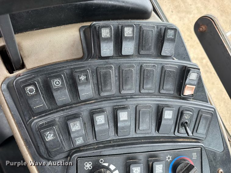 image for item DV4180 2011 Case 621E wheel loader