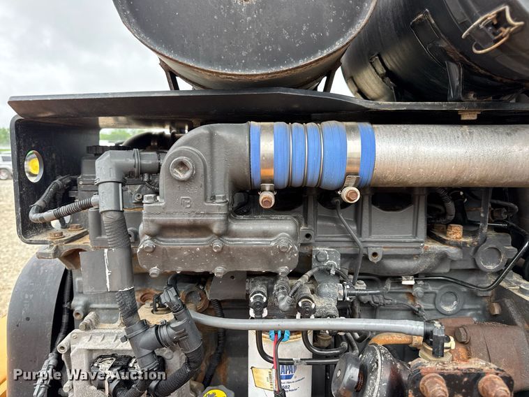 image for item DV4180 2011 Case 621E wheel loader