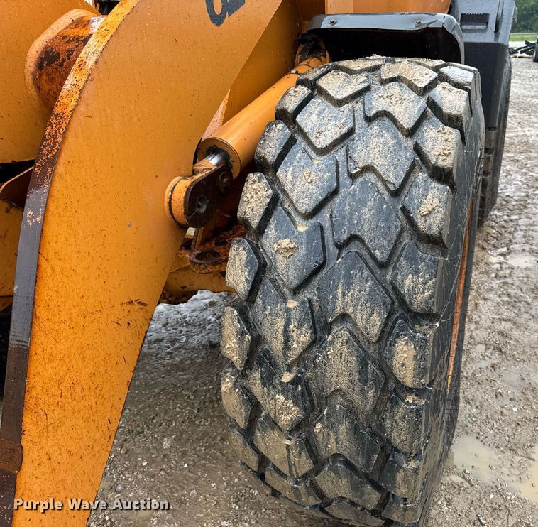 image for item DV4180 2011 Case 621E wheel loader