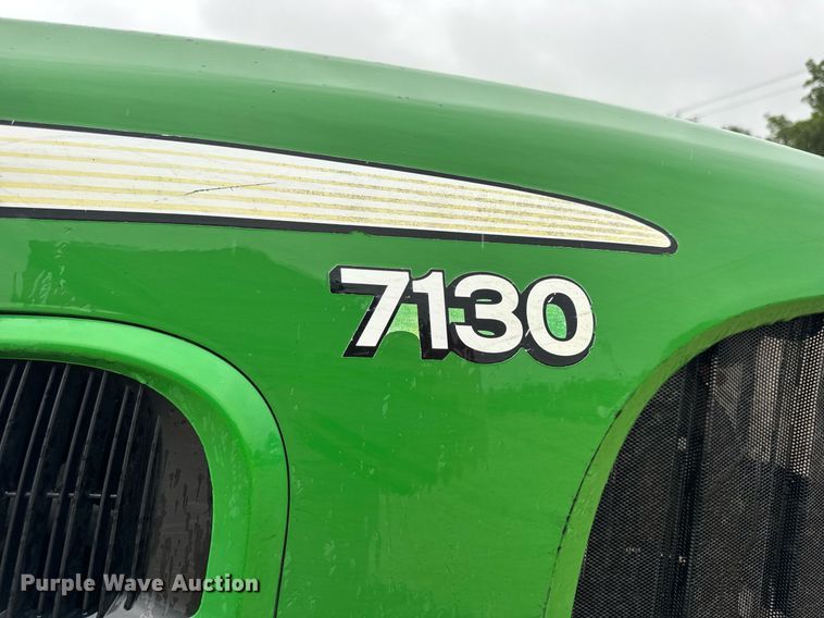 image for item DV4183 2010 John Deere 7130 MFWD tractor