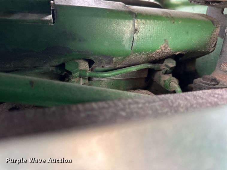 image for item DV4183 2010 John Deere 7130 MFWD tractor