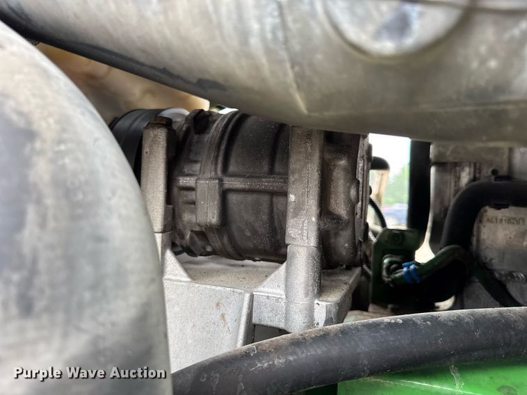 image for item DV4183 2010 John Deere 7130 MFWD tractor