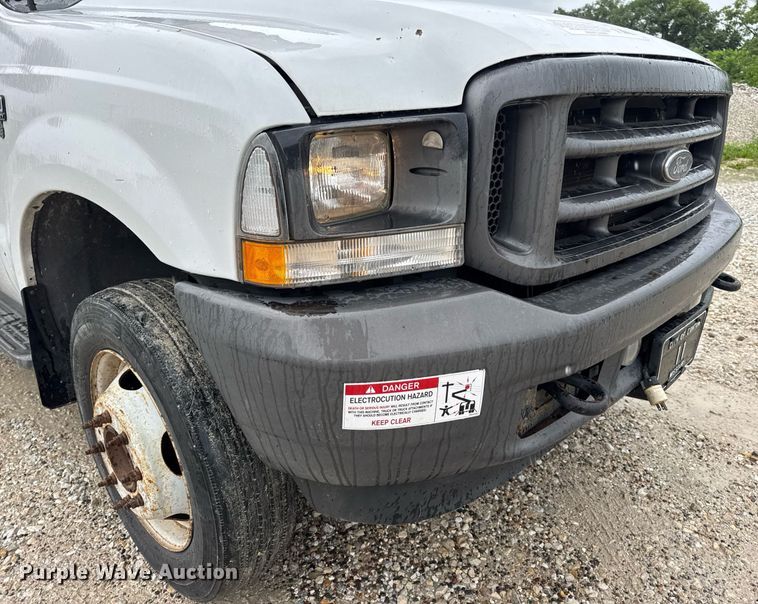 image for item DV4204 2002 Ford F550 Super Duty XL bucket truck