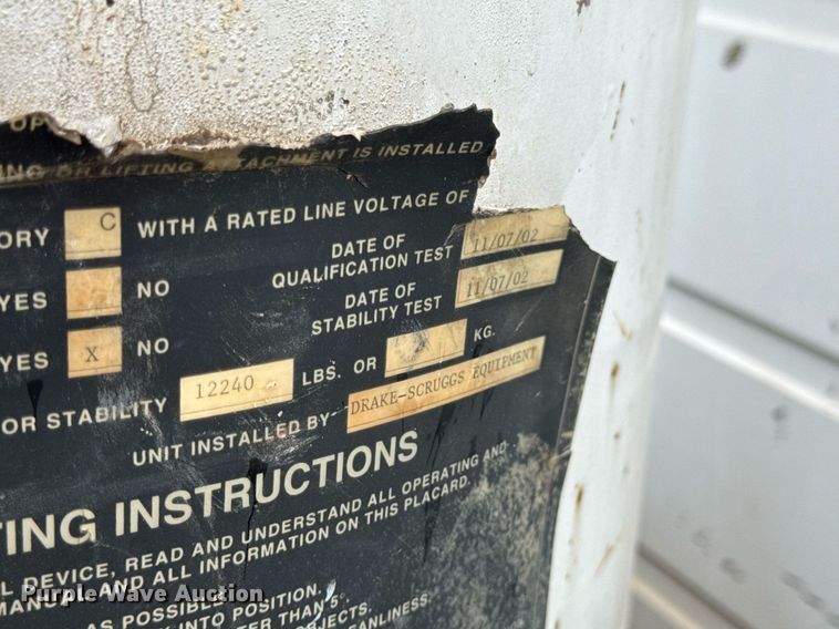 image for item DV4204 2002 Ford F550 Super Duty XL bucket truck