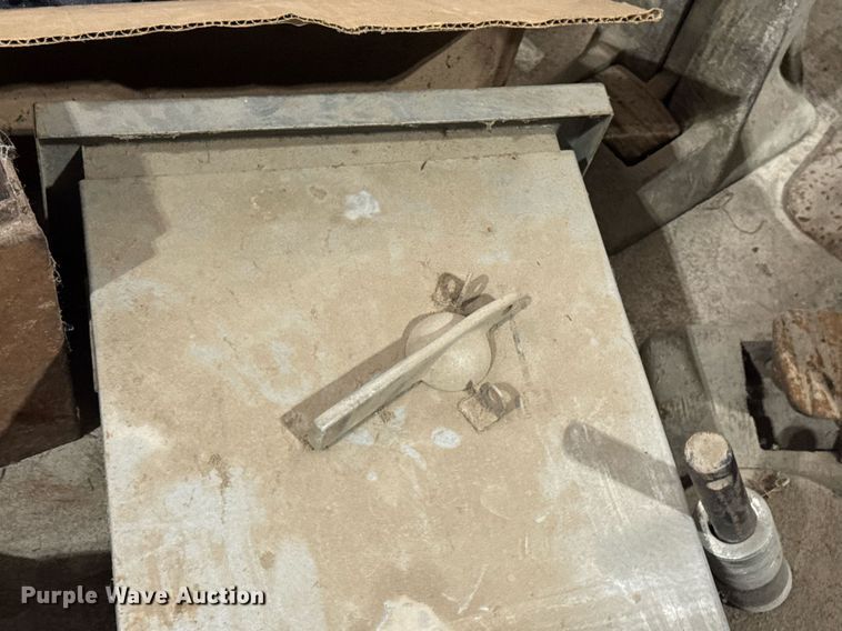 image for item DV4206 Tools