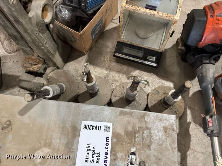 image for item DV4206 Tools