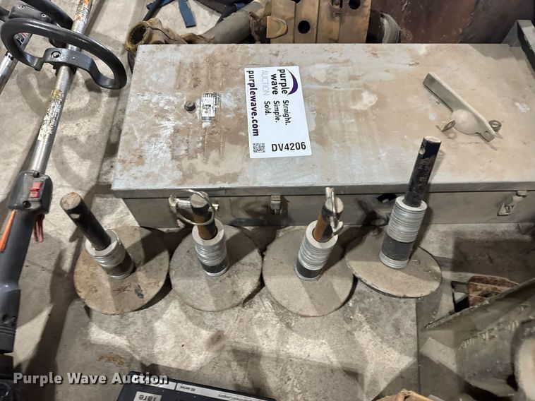 image for item DV4206 Tools