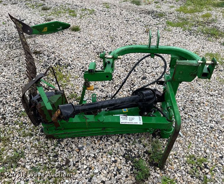 image for item DV4207 Frontier sickle bar cutter