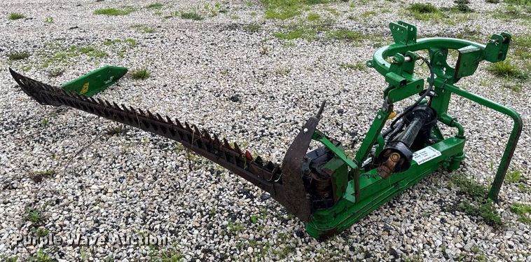 image for item DV4207 Frontier sickle bar cutter