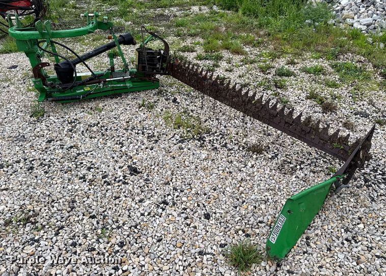 image for item DV4207 Frontier sickle bar cutter