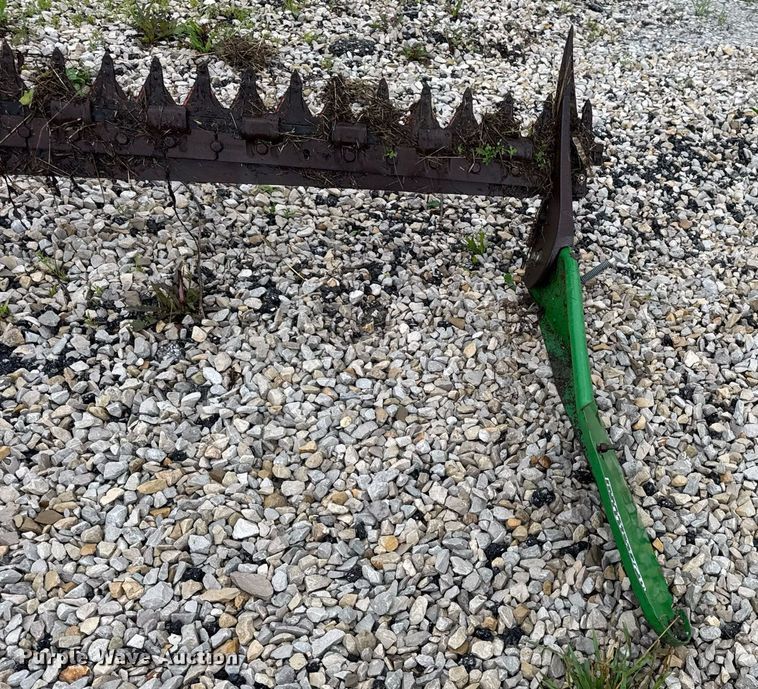 image for item DV4207 Frontier sickle bar cutter