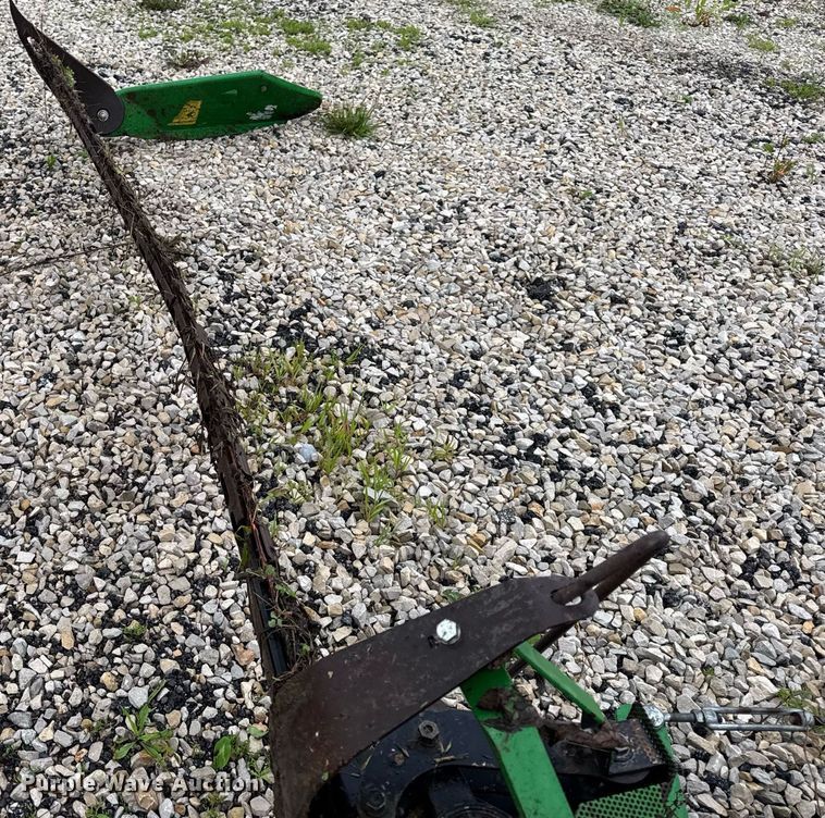 image for item DV4207 Frontier sickle bar cutter